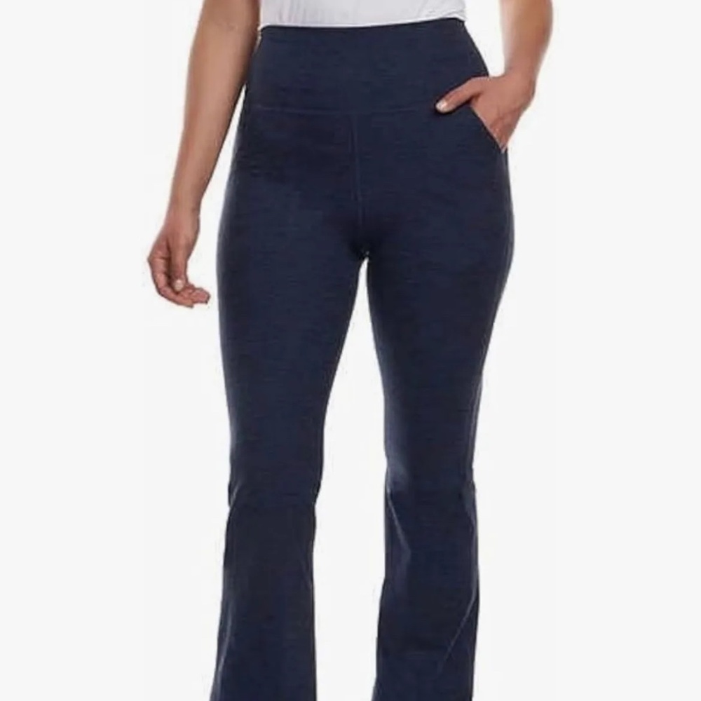 XS Kirkland flared Yoga pants